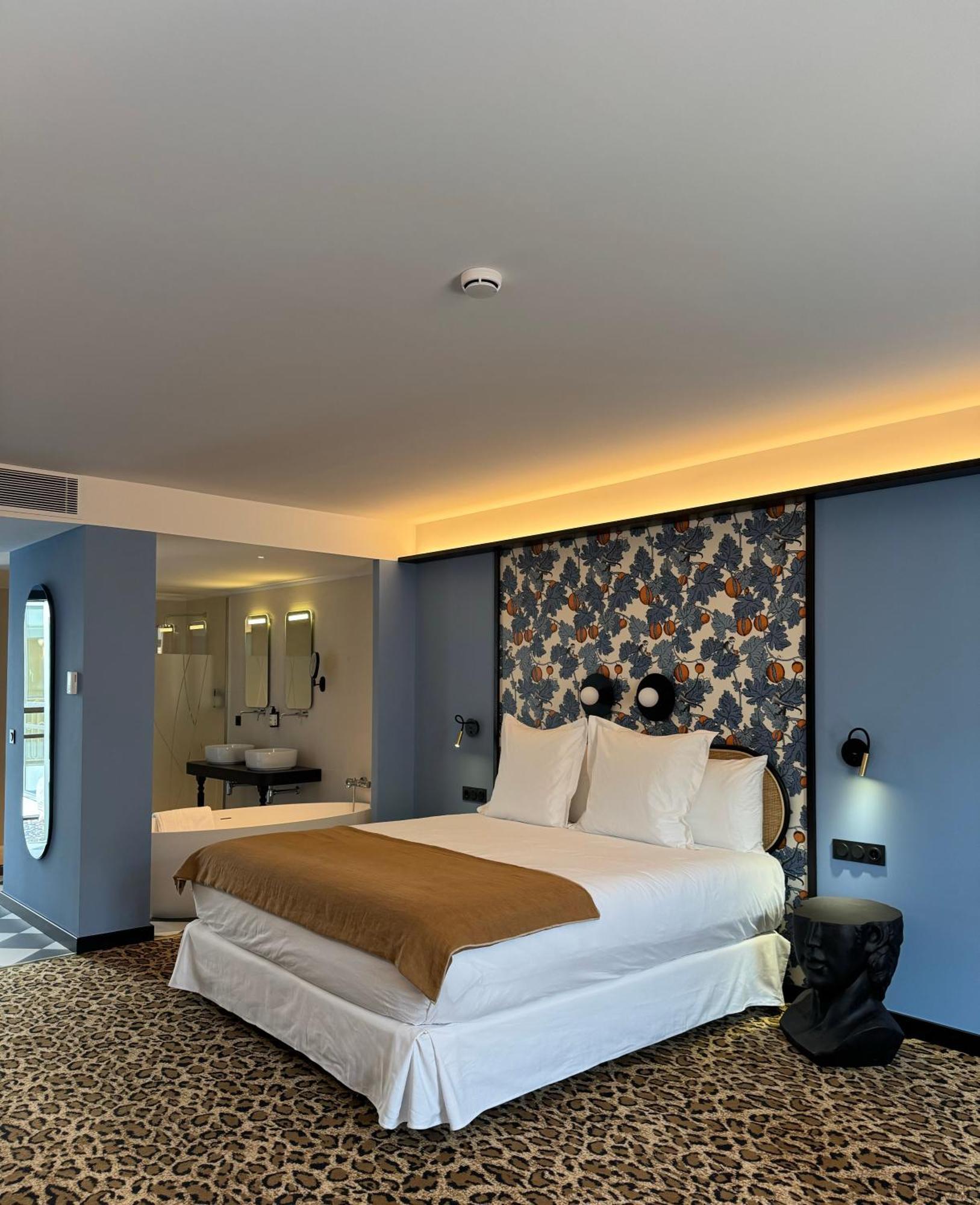 Hotel Divino & Apartments Figueres  Kültér fotó