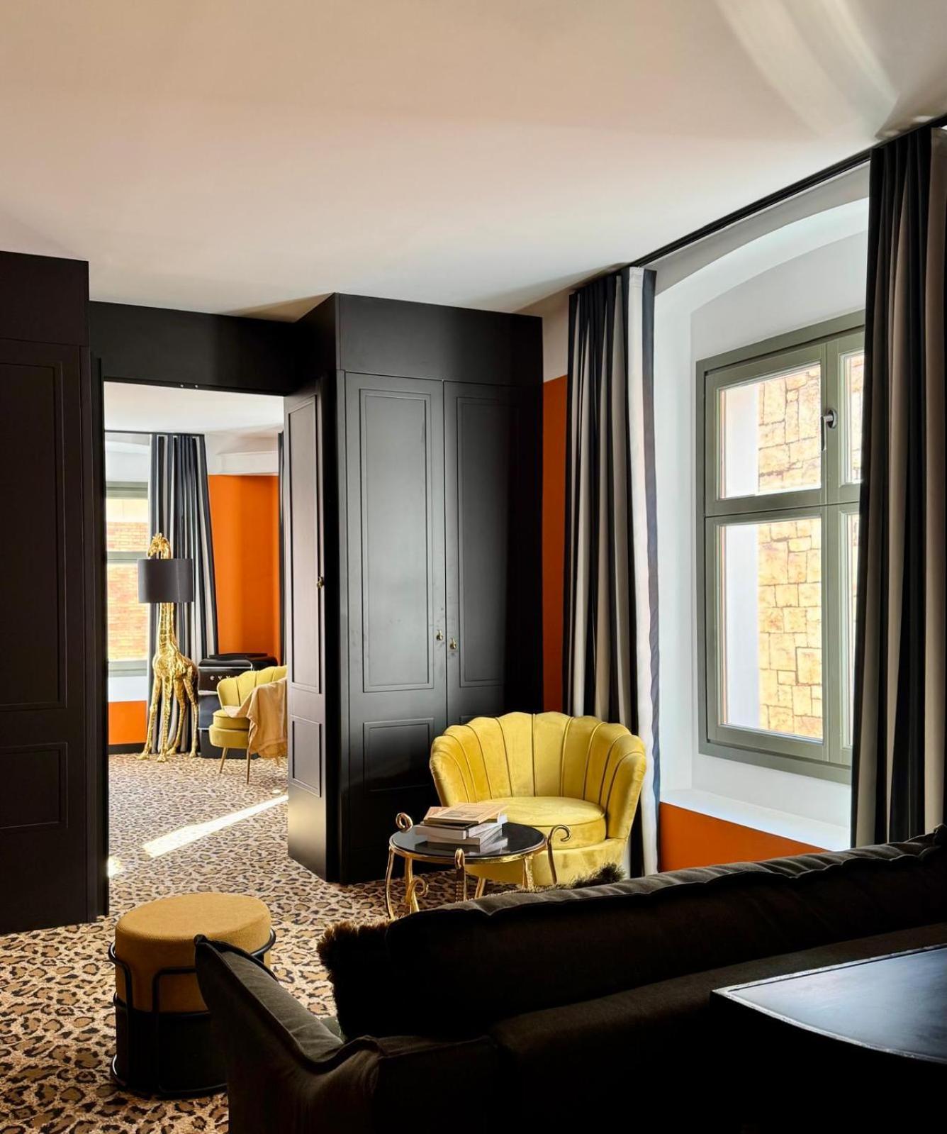 Hotel Divino & Apartments Figueres  Kültér fotó