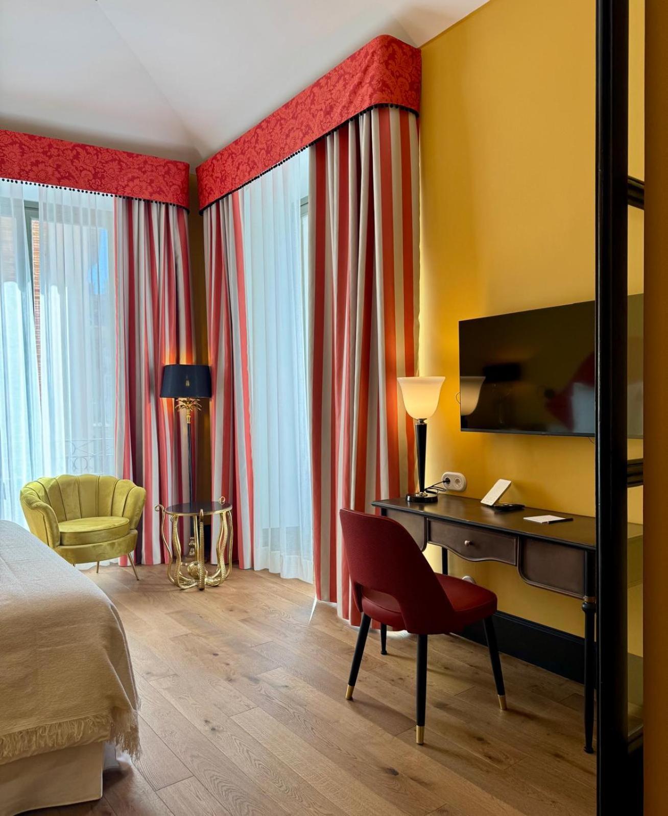 Hotel Divino & Apartments Figueres  Kültér fotó