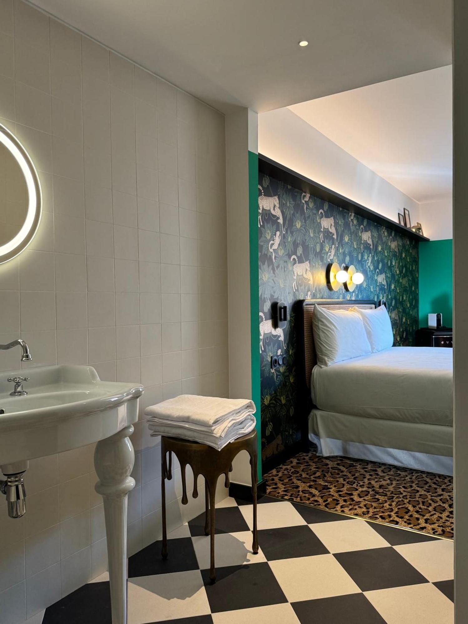 Hotel Divino & Apartments Figueres  Kültér fotó